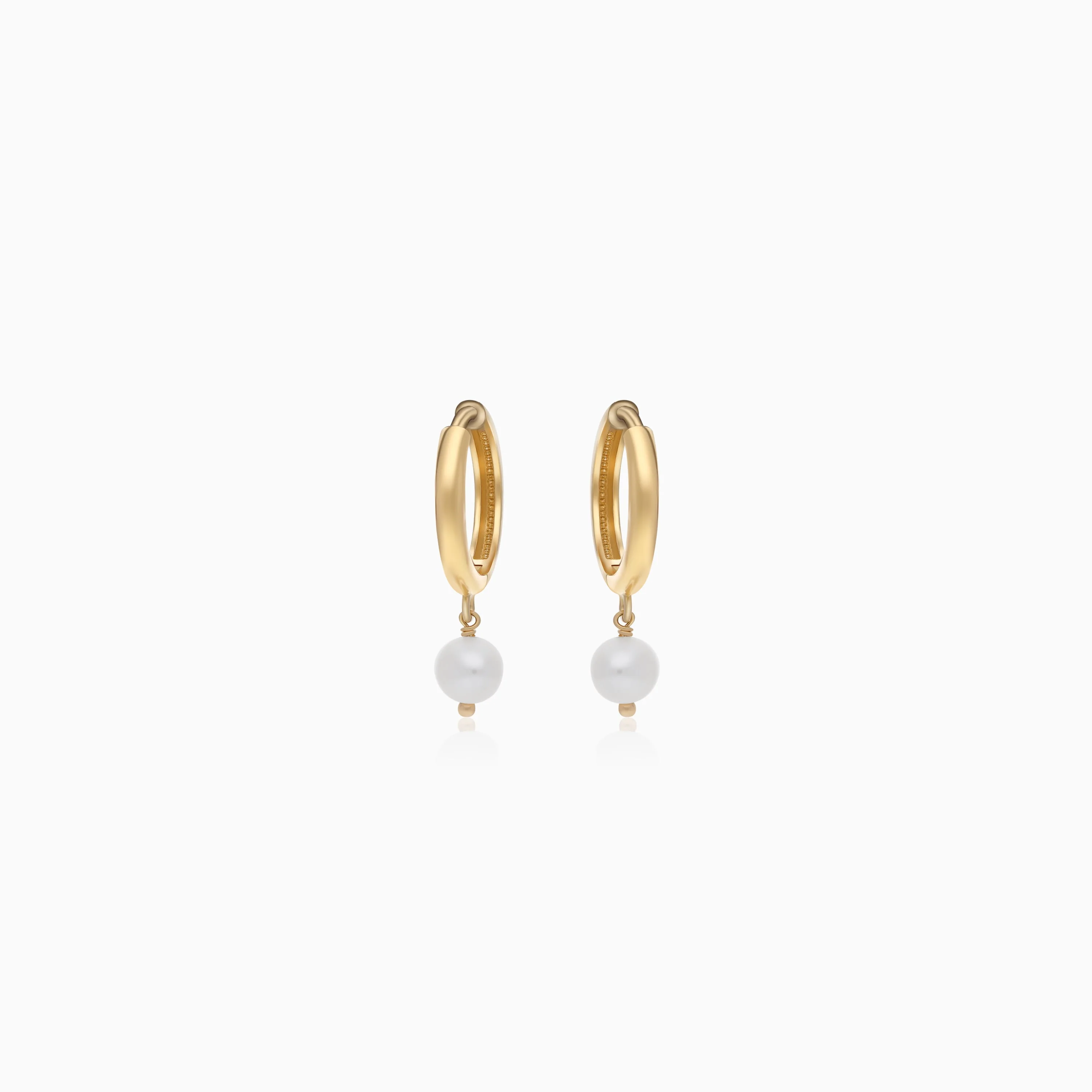 18k Gold Hoop Earrings with Pearl | Danah Collection - Image 4