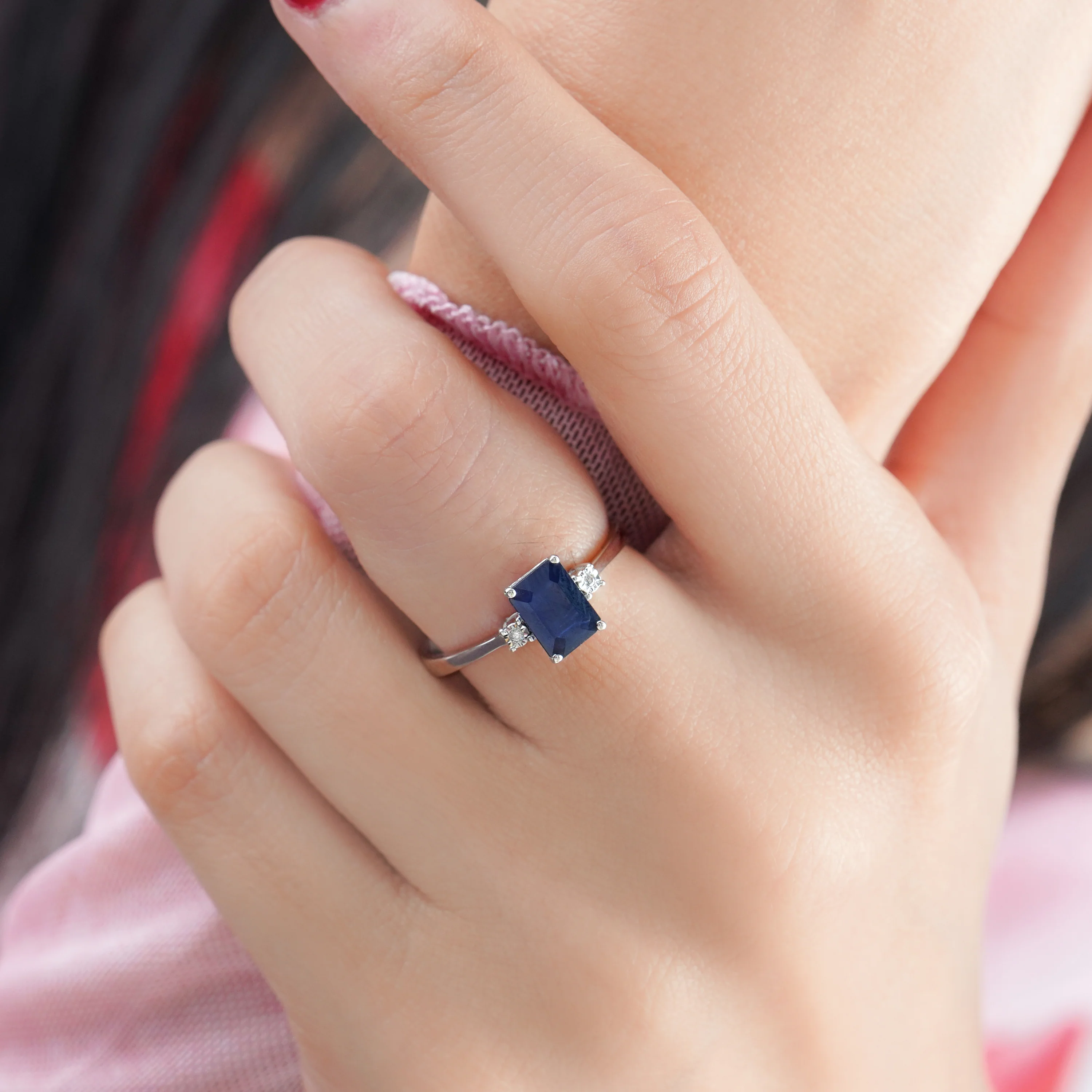 18k white gold blue sapphire stone and natural diamond ring | colour classic collection - Image 2