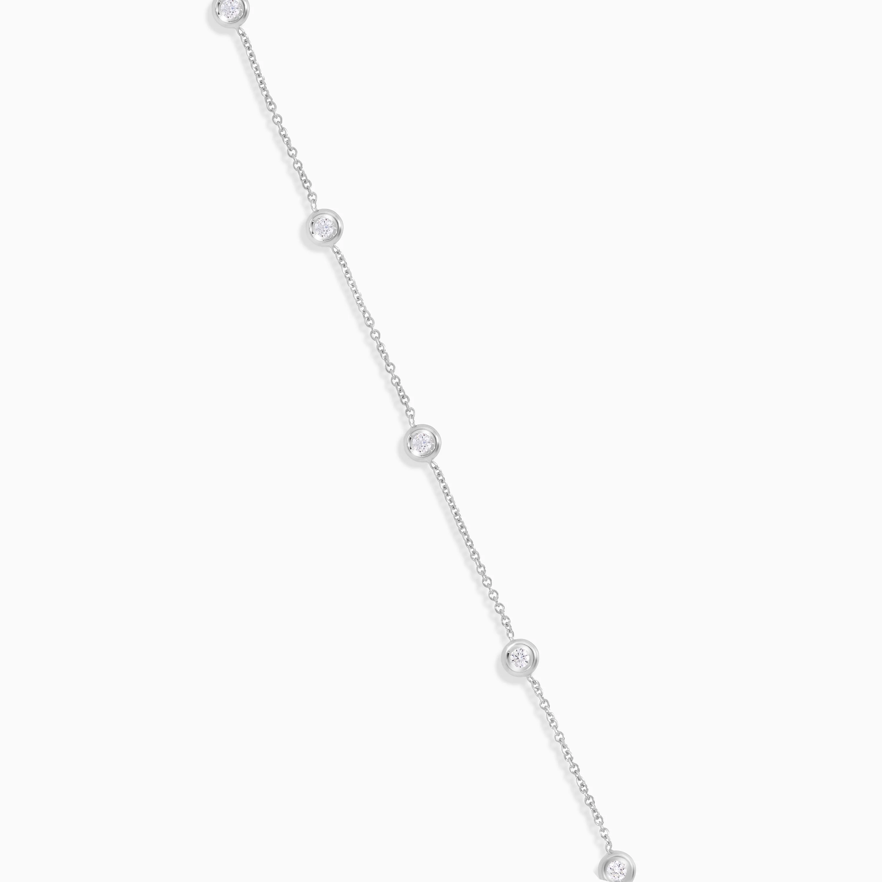 18k white gold bracelet decorated with natural diamond stones - Image 4