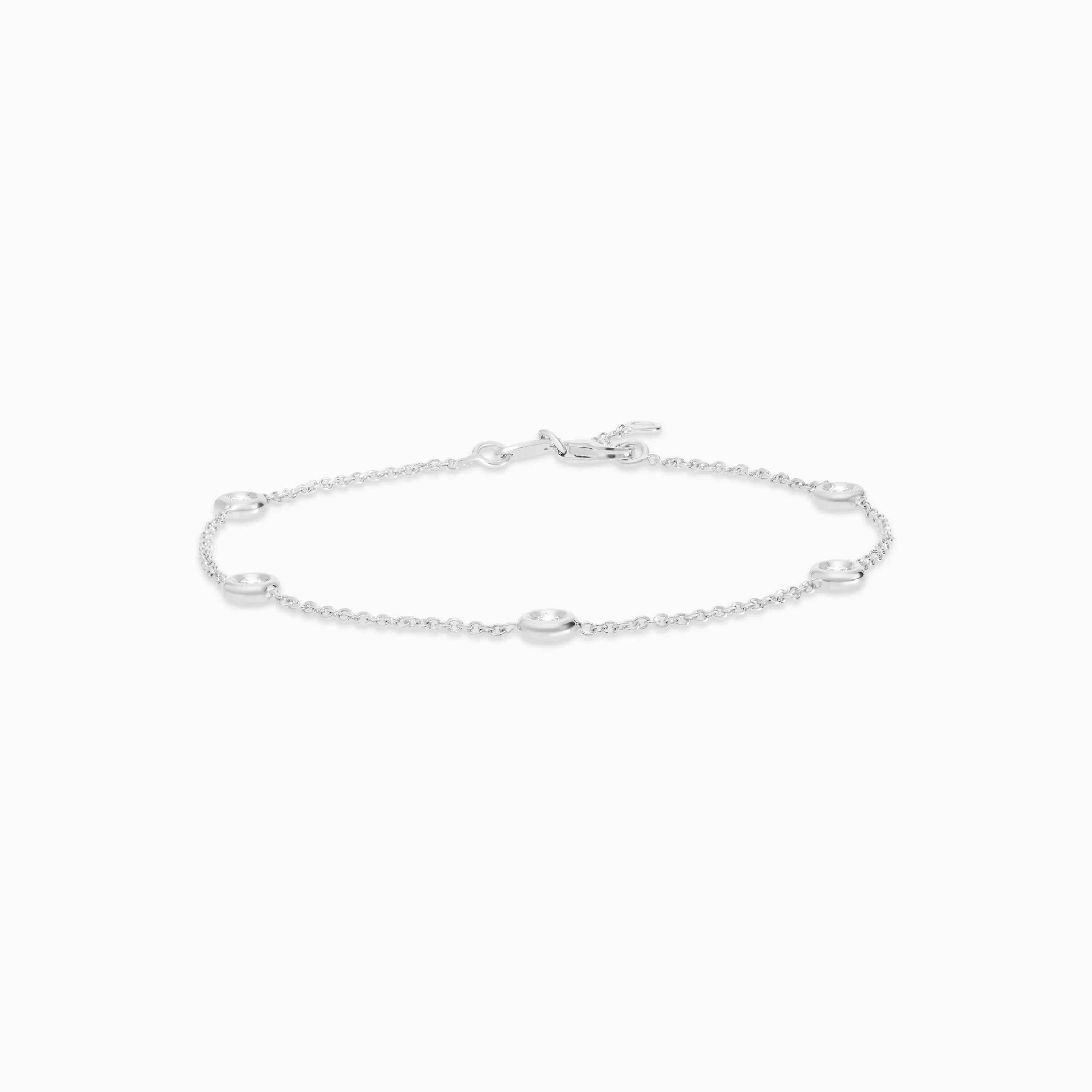 18k white gold bracelet decorated with natural diamond stones - Image 5