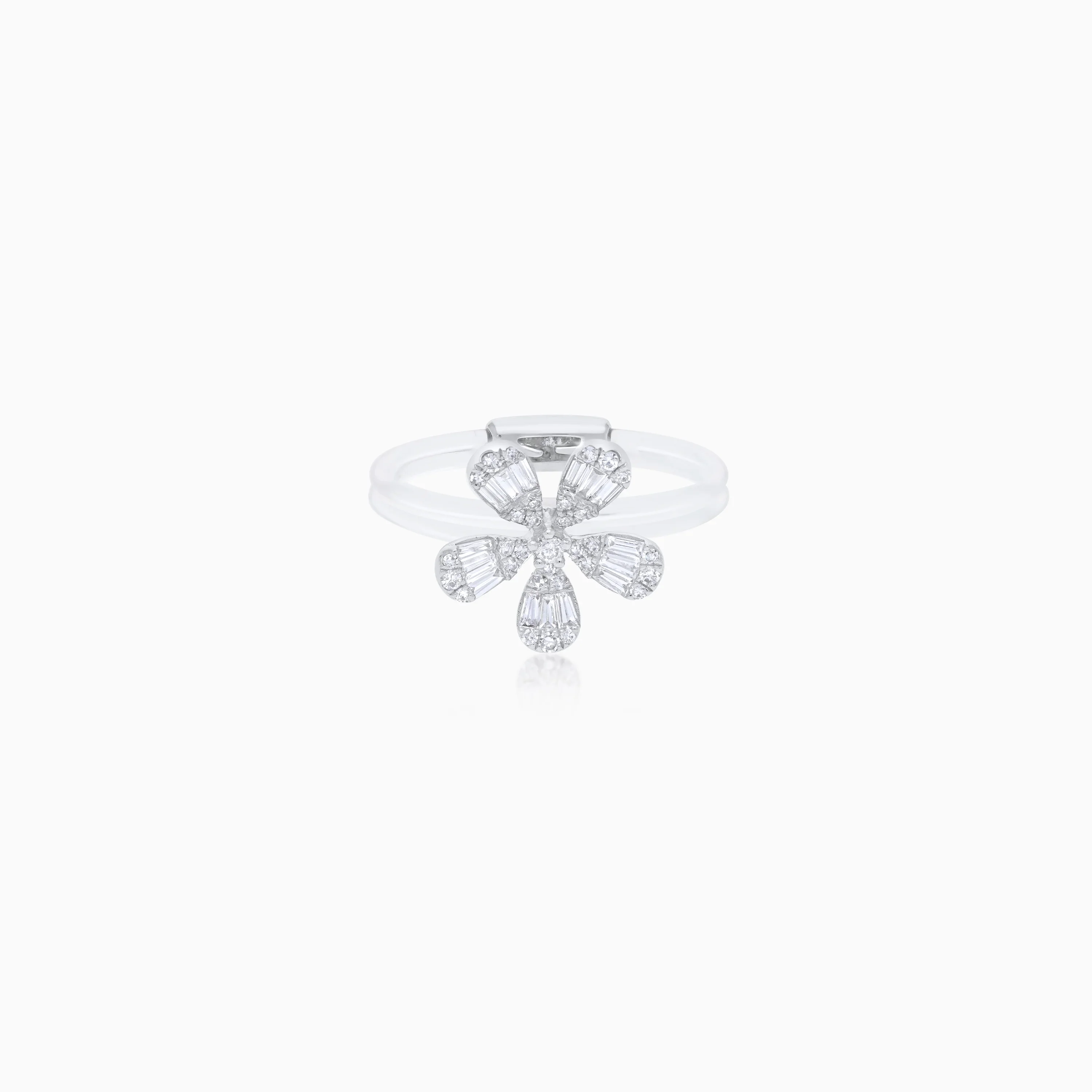 18K White Gold Flower Ring with Baguette Diamonds – Float Collection - Image 3
