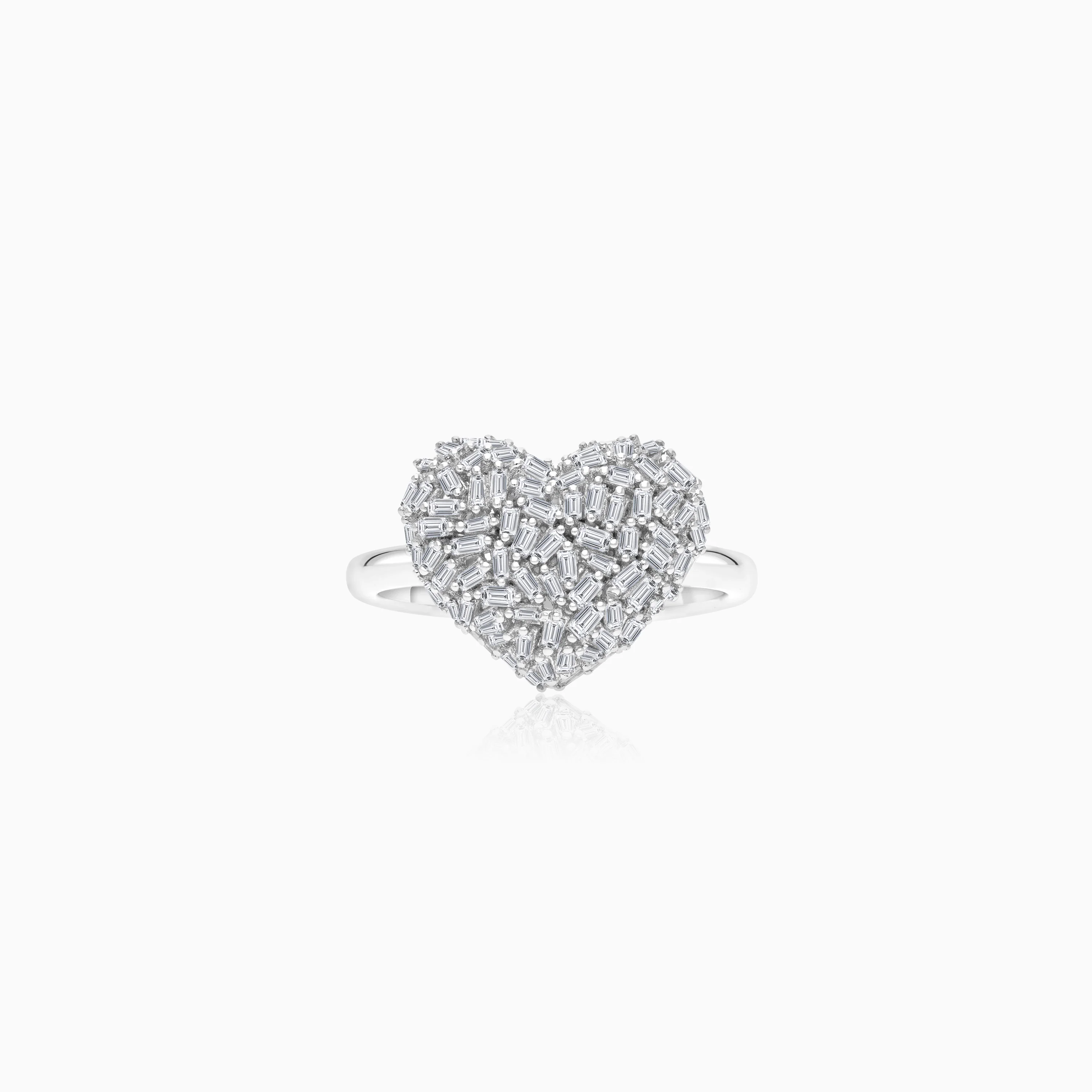 18K WHITE GOLD RING WITH HEART SHAPED DECORATED BY NATURAL DIAMOND BAGUETTE - Image 3