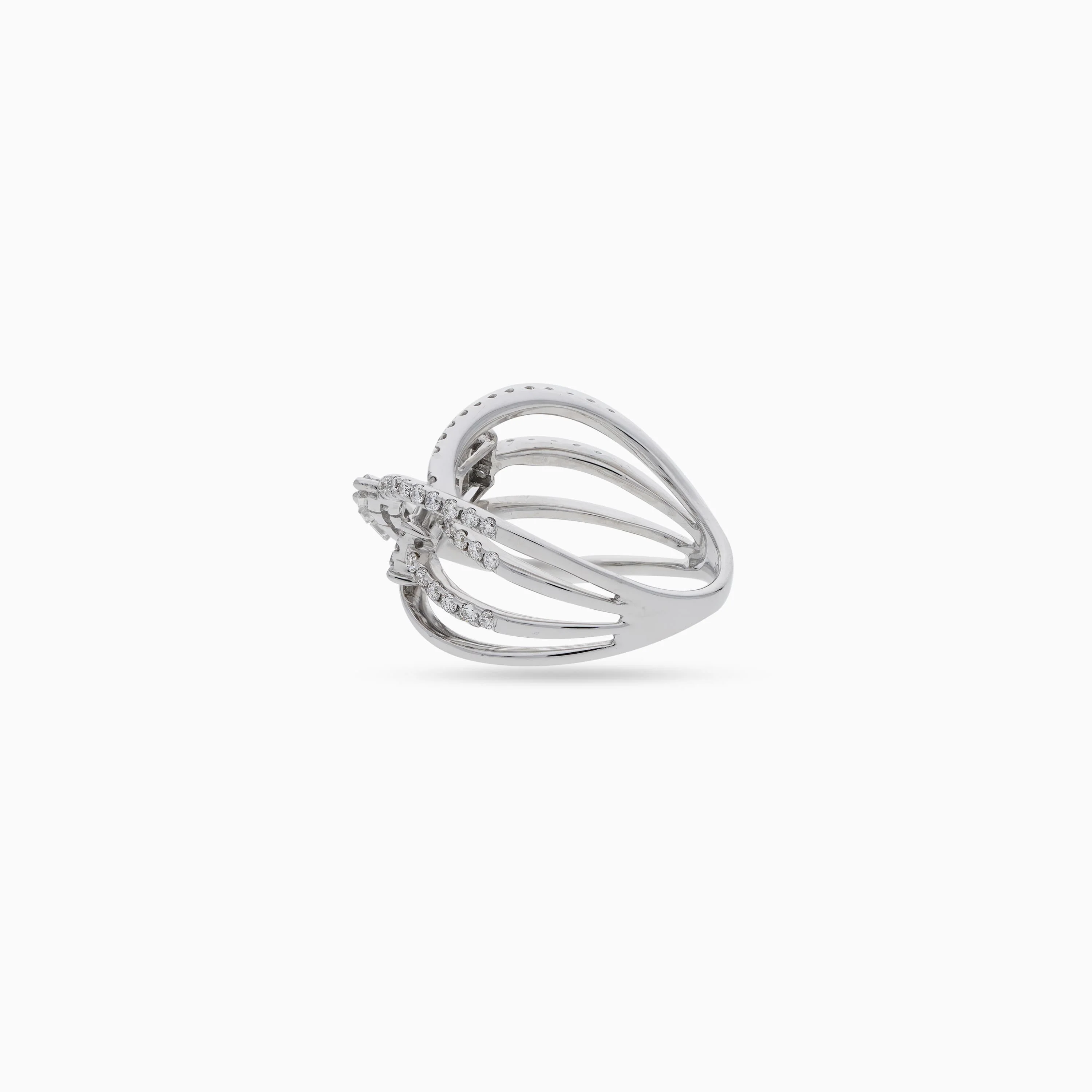 18K White Gold Ring With Natural Diamond Stones - Image 4