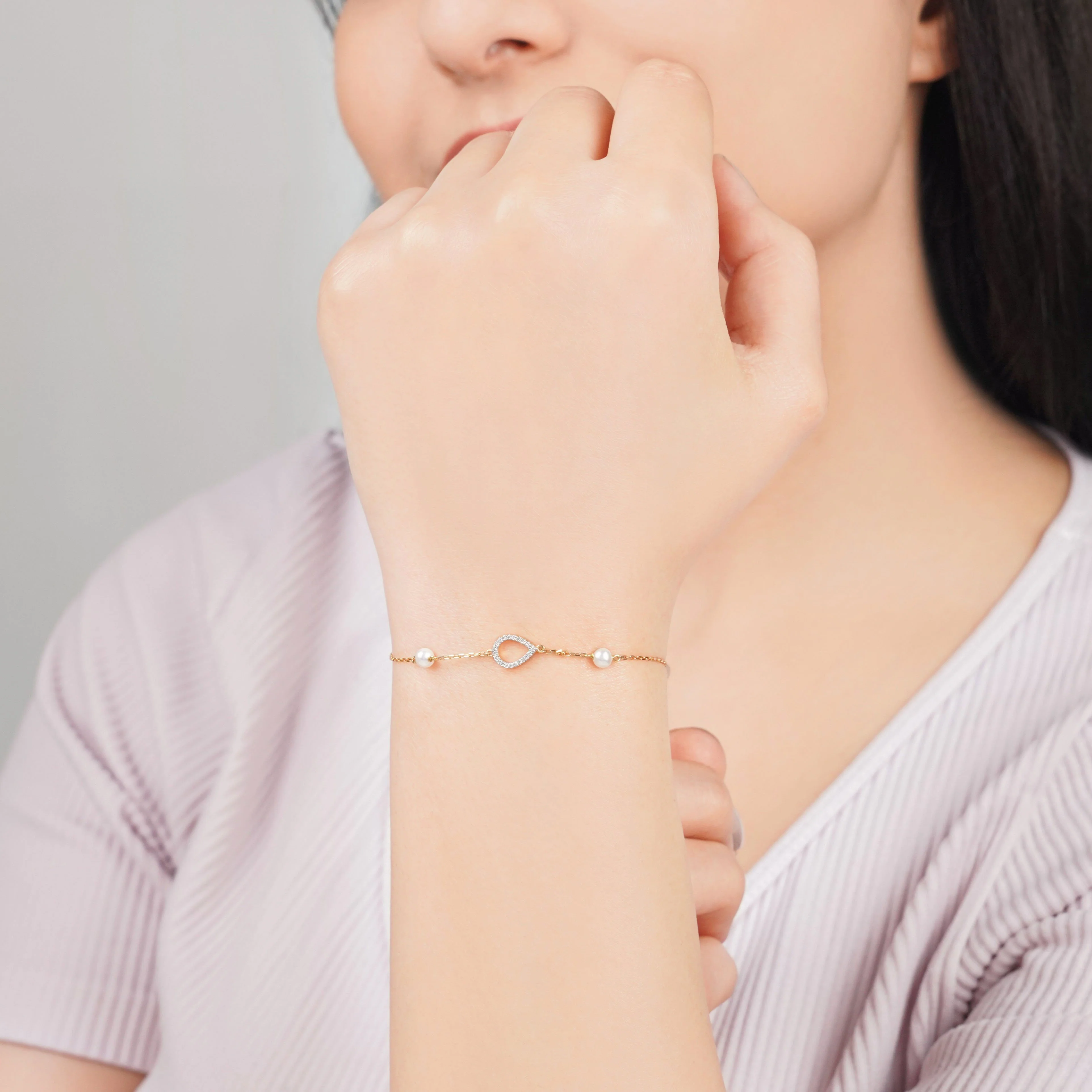 18K Yellow Gold Almond Design Bracelet with Diamonds and White Pearls - Danah Diamond Collection - Image 2