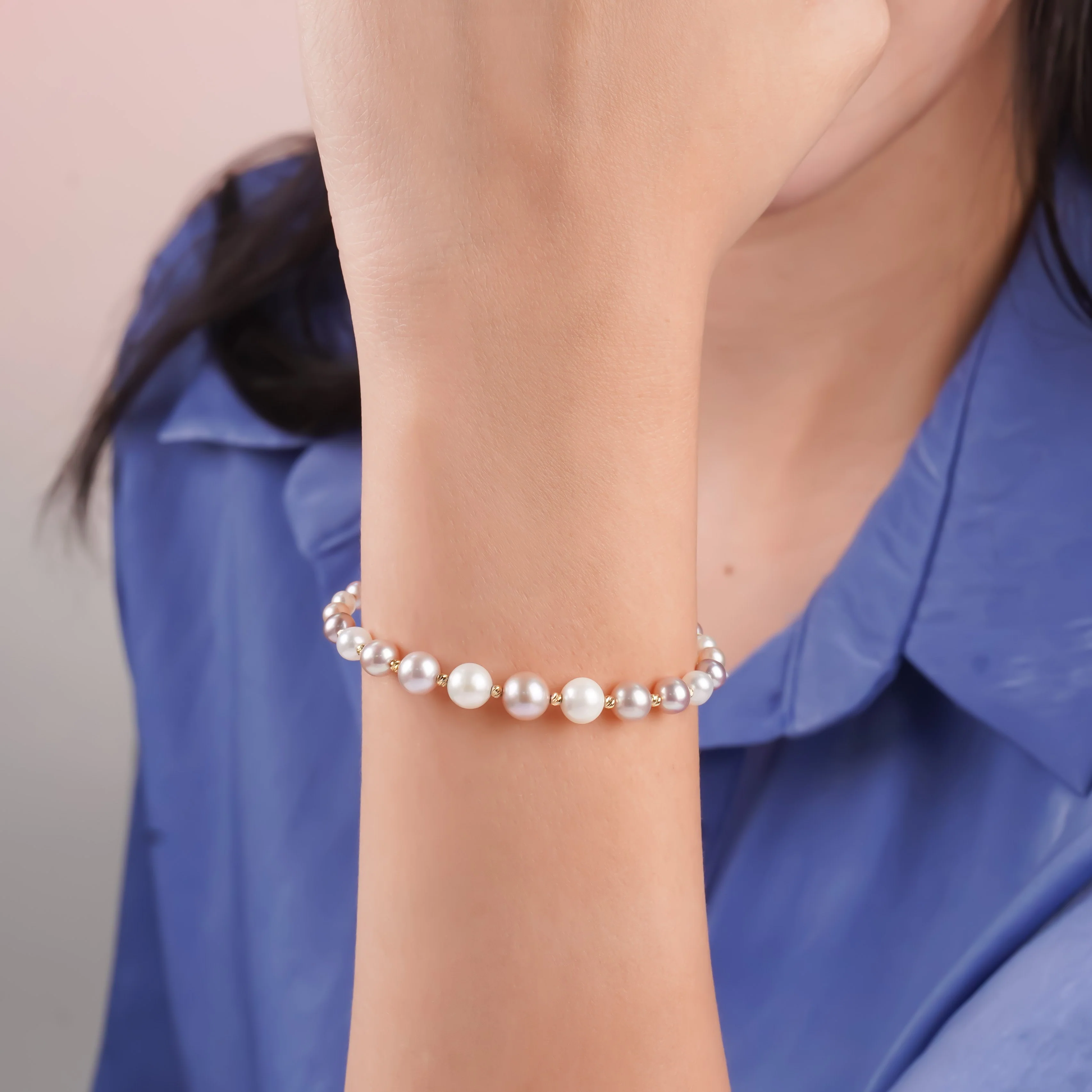 18k Yellow Gold Bracelet with White and Lavender Pearls | Danah Collection - Image 2