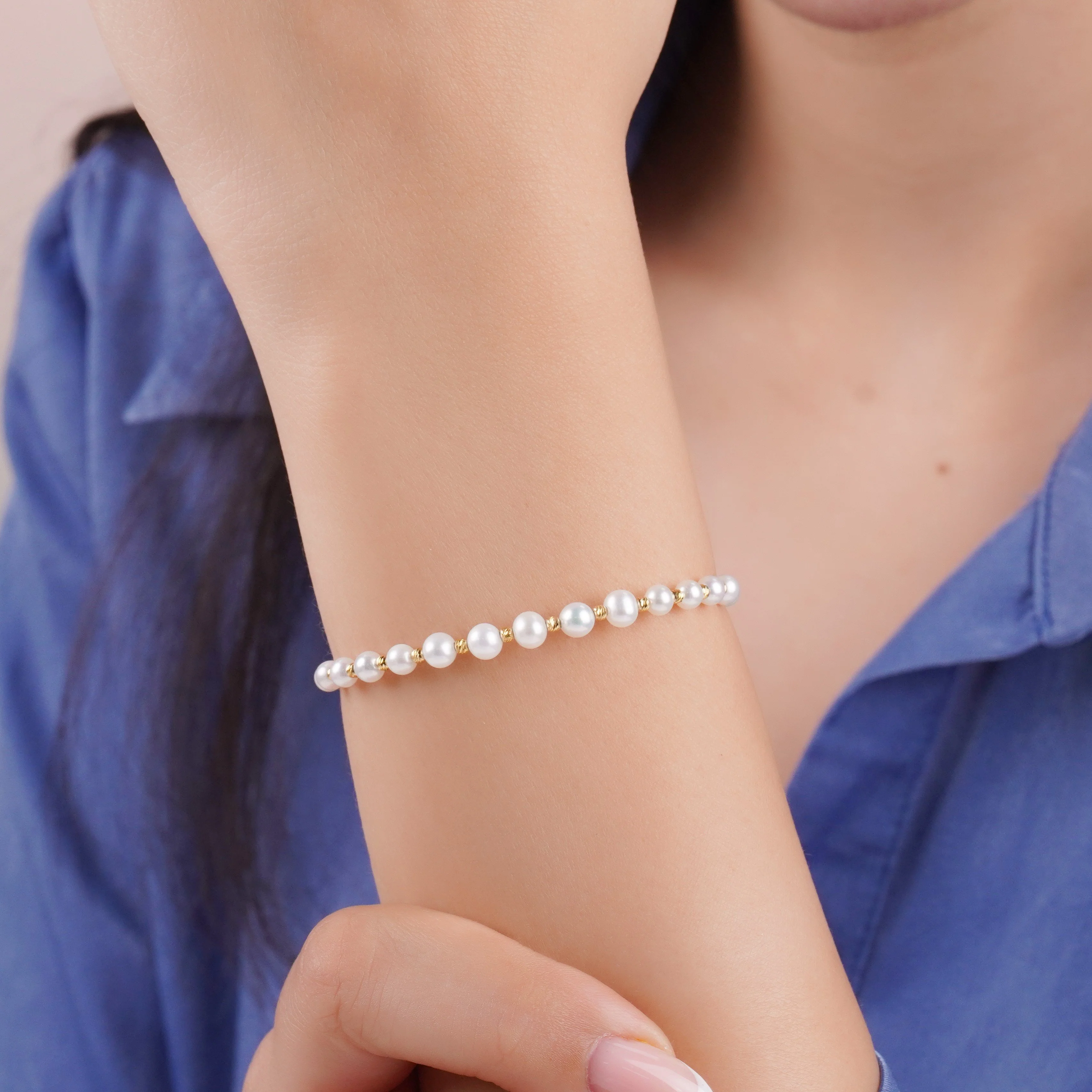 18k Yellow Gold Bracelet With White Pearls | Danah Collection - Image 2