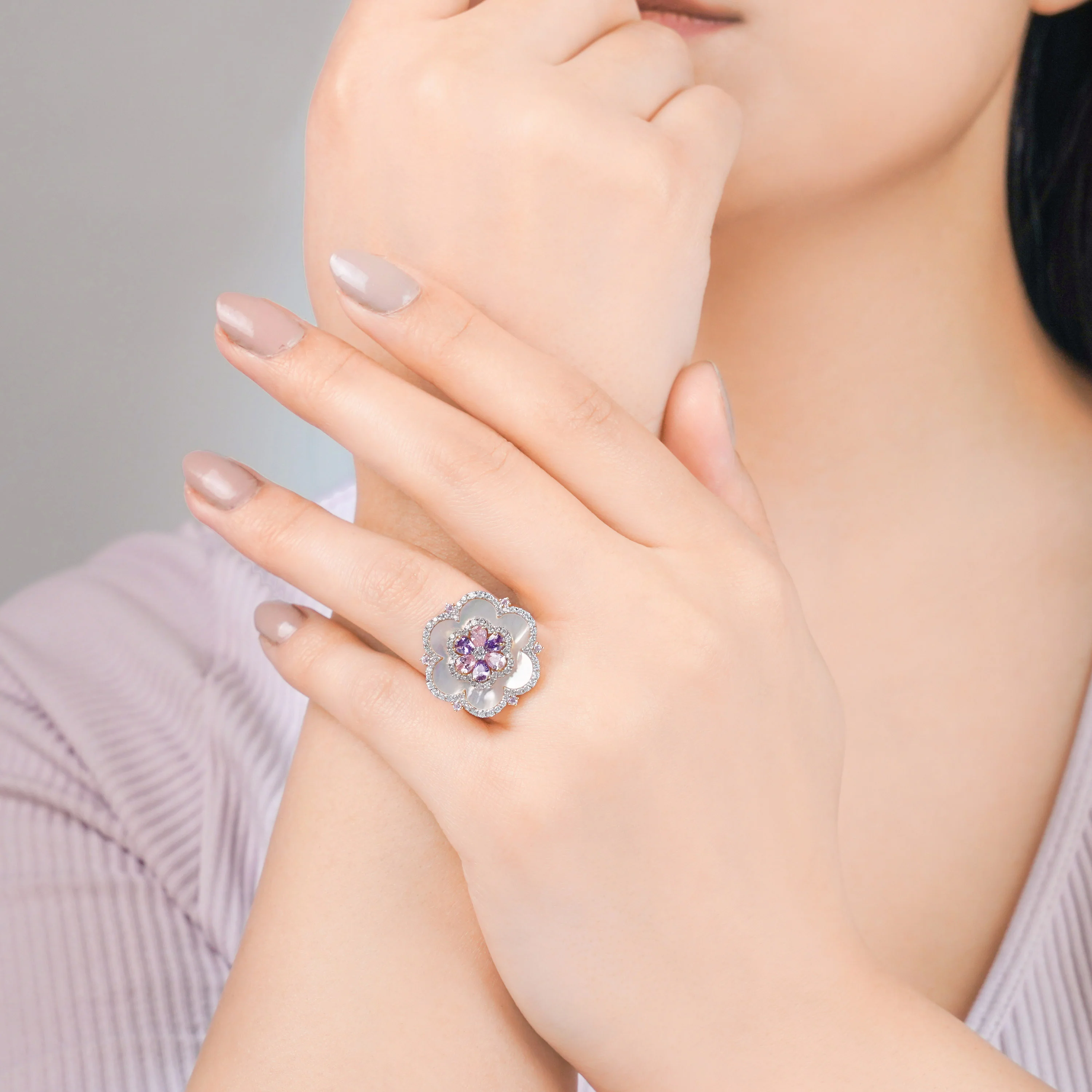 18K Yellow Gold Floral Ring with Mother of Pearl & Multi-Color Zircon – Danah - Image 2