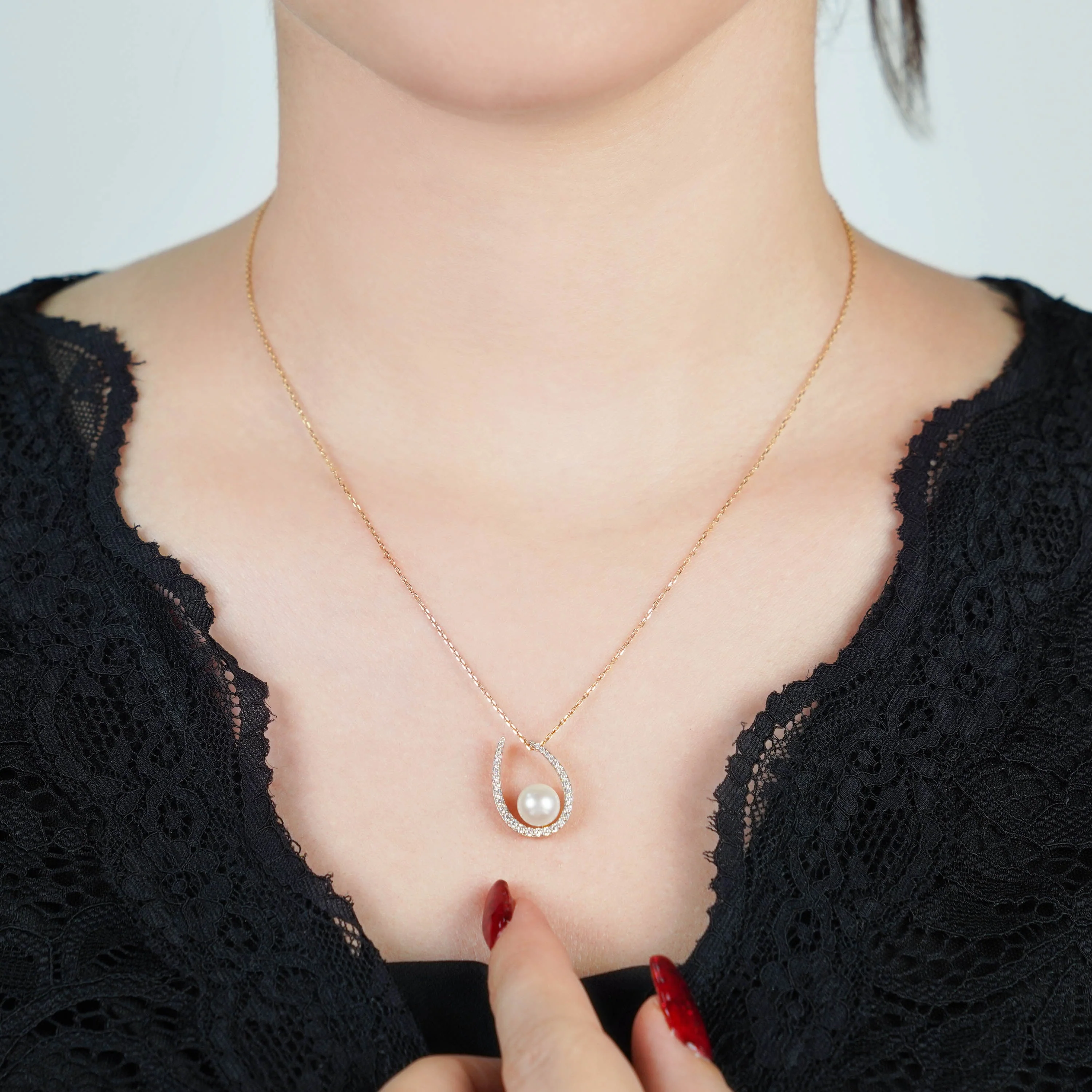 18k Yellow Gold Pearl & Zircon Necklace | Danah Collection - Image 2