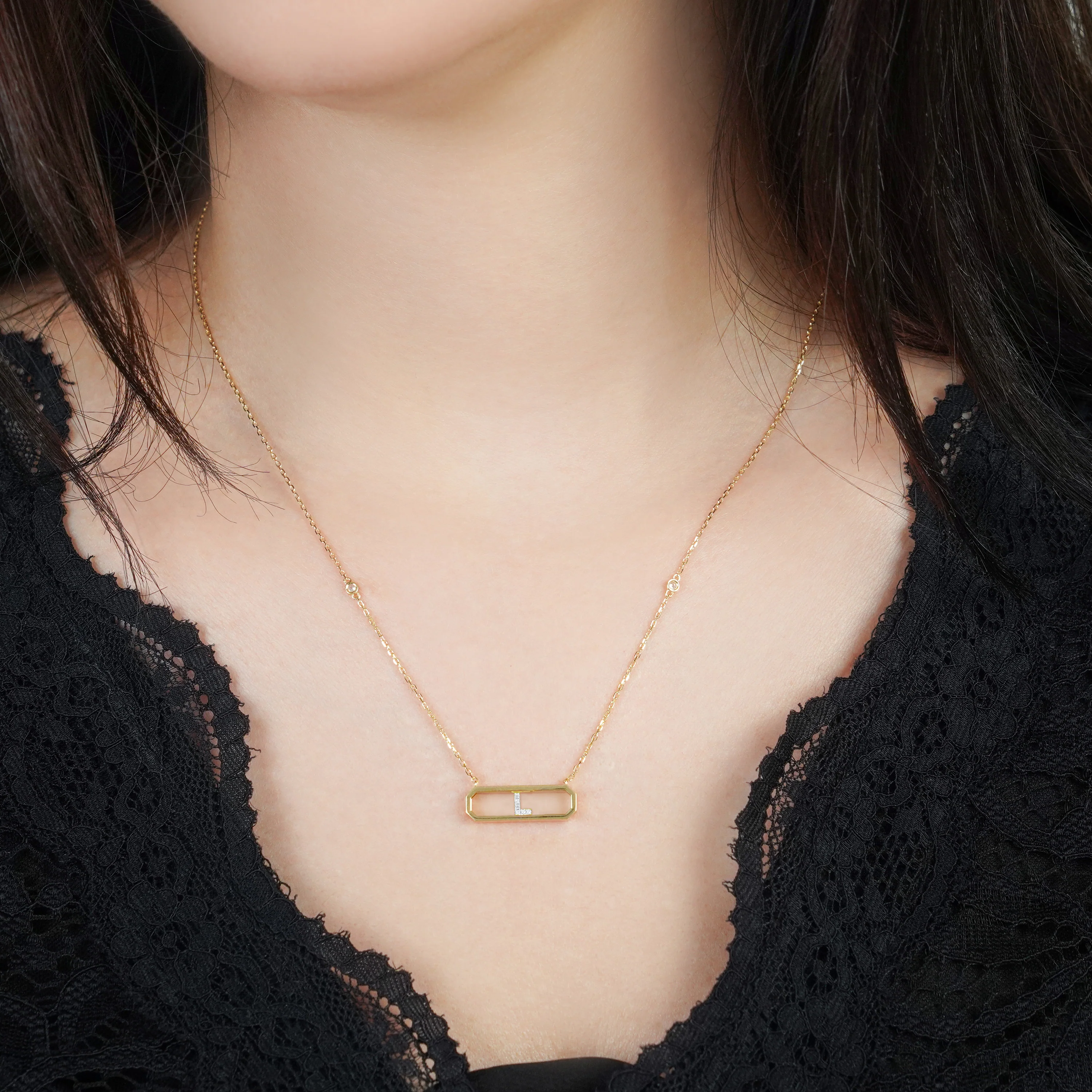18k yellow gold necklace letter “L” decorated with natural diamond - Image 3