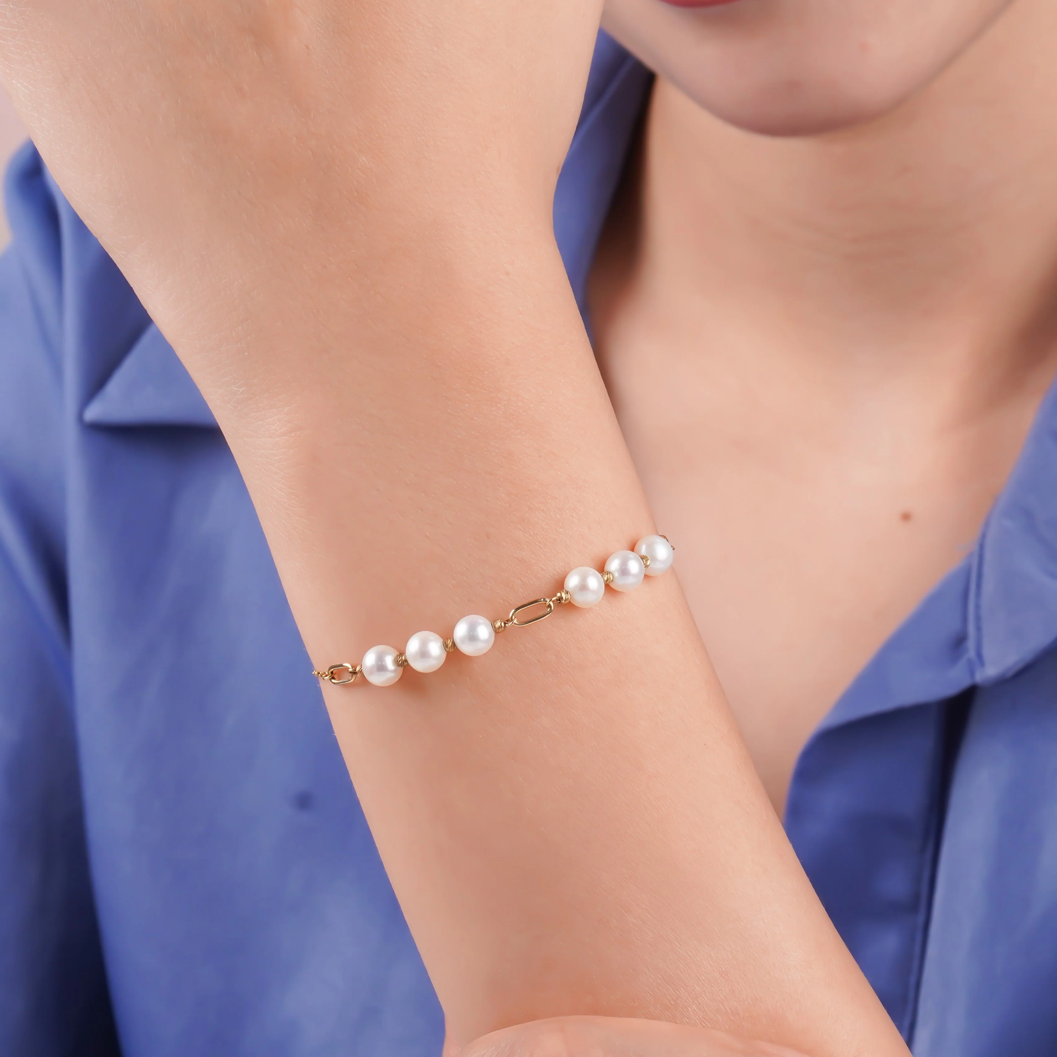 18K Yellow Gold Pearl Bracelet – Danah - Image 2