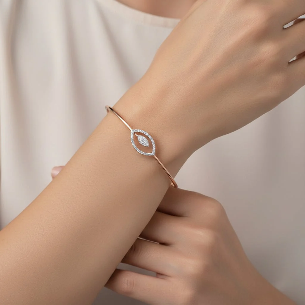 Ada Oval Bangle in 18k Rose Gold with Natural Diamond | Ada Collection - Image 4