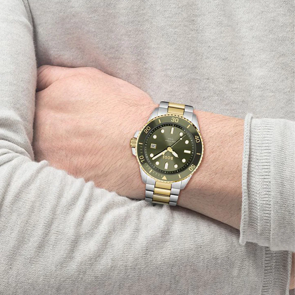 Boss Watch Quartz Movement In A Round Case With Multicolor Stainless Steel Bracelet And Green Dial - Image 2