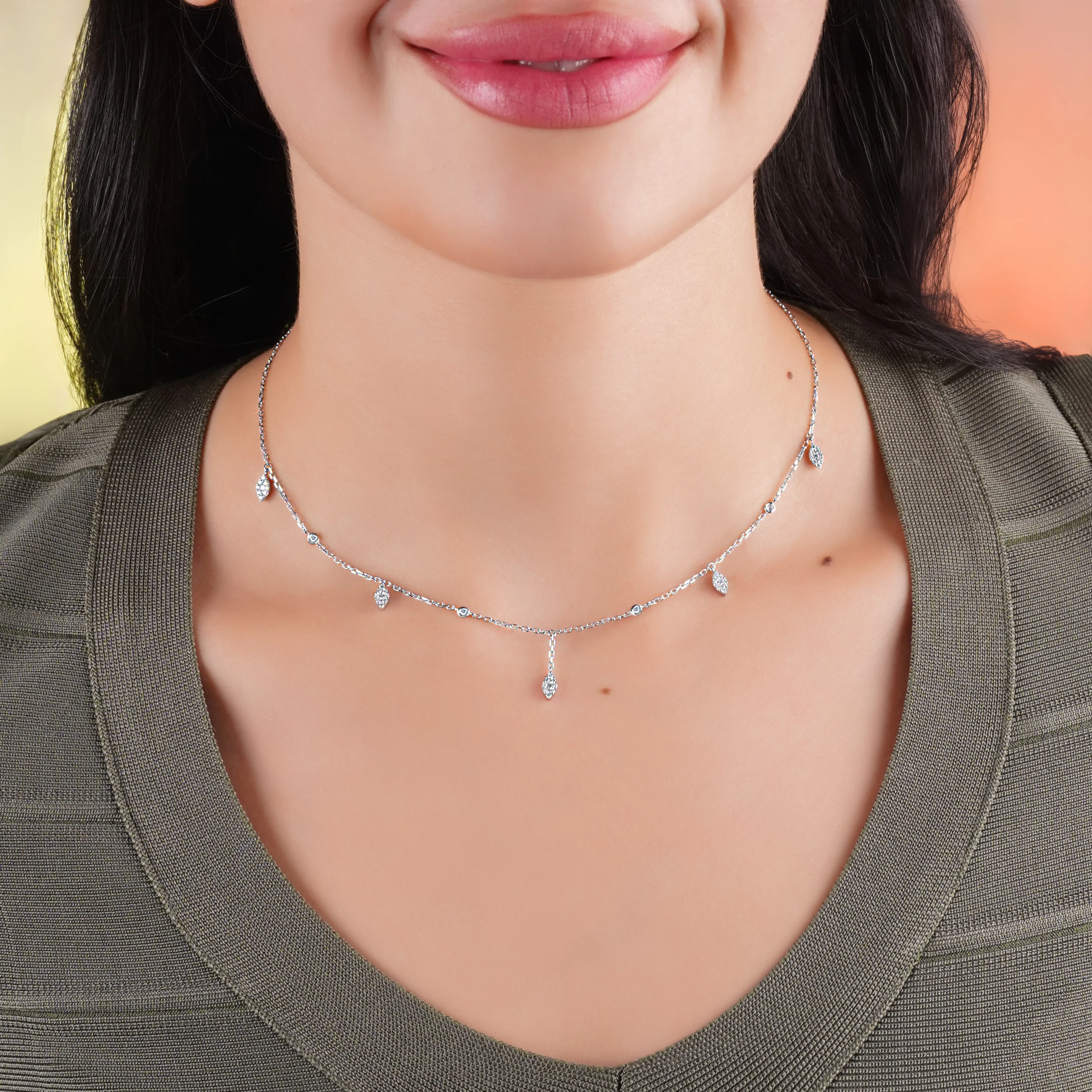 Classic Trendy 18K White Gold Diamond Choker - Image 2