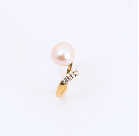 18k yellow gold open ring decorated with single pearl and zircon stones | Danah Collection - Image 5