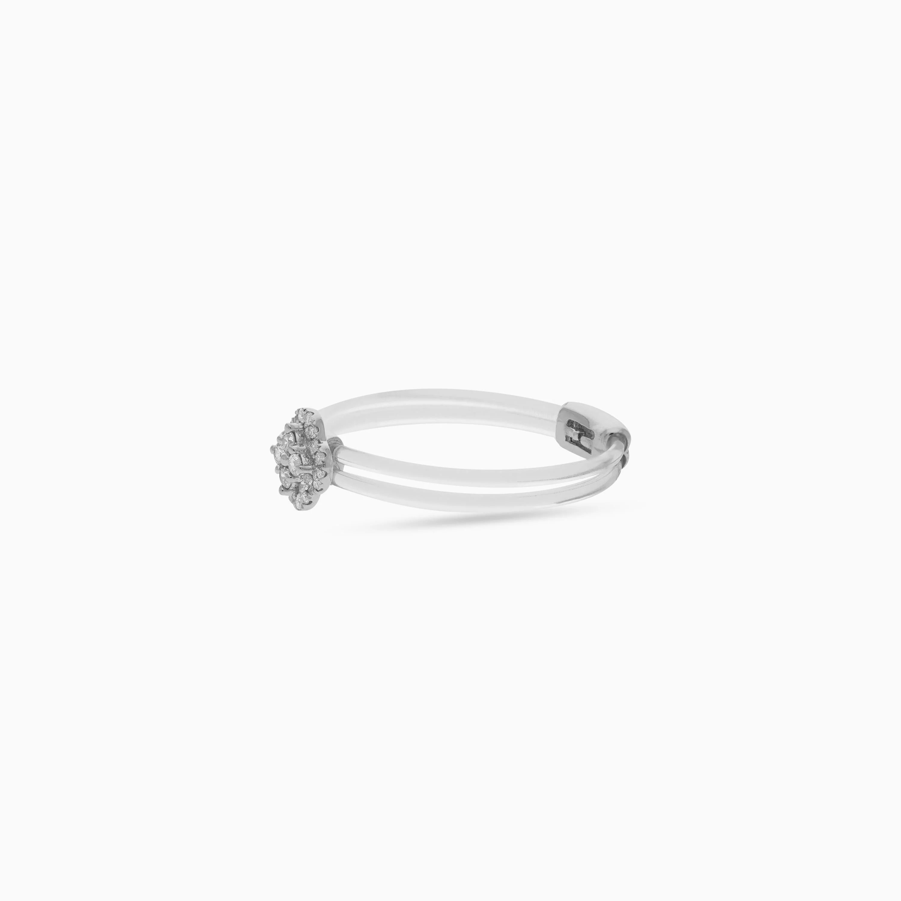 18K White Gold Ring with Fish Thread Design – Floats Collection - Image 3