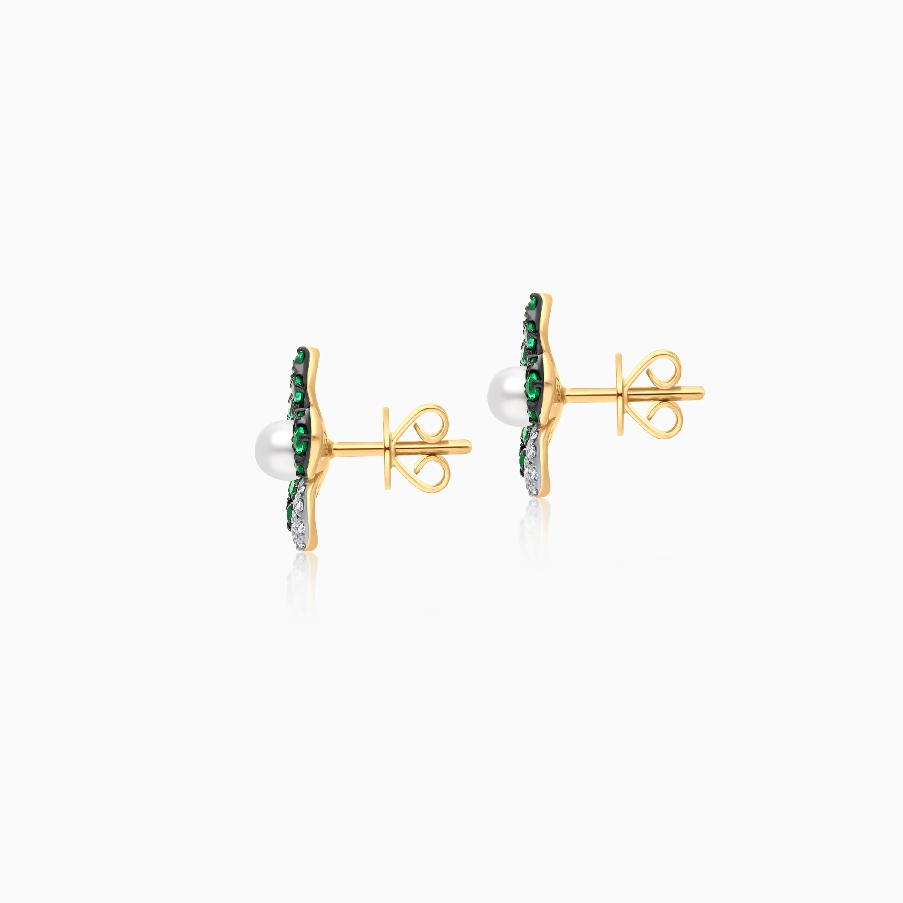 Flower Elegance Emerald and Natural diamond & Pearl Earrings in 18k Yellow gold - Image 3