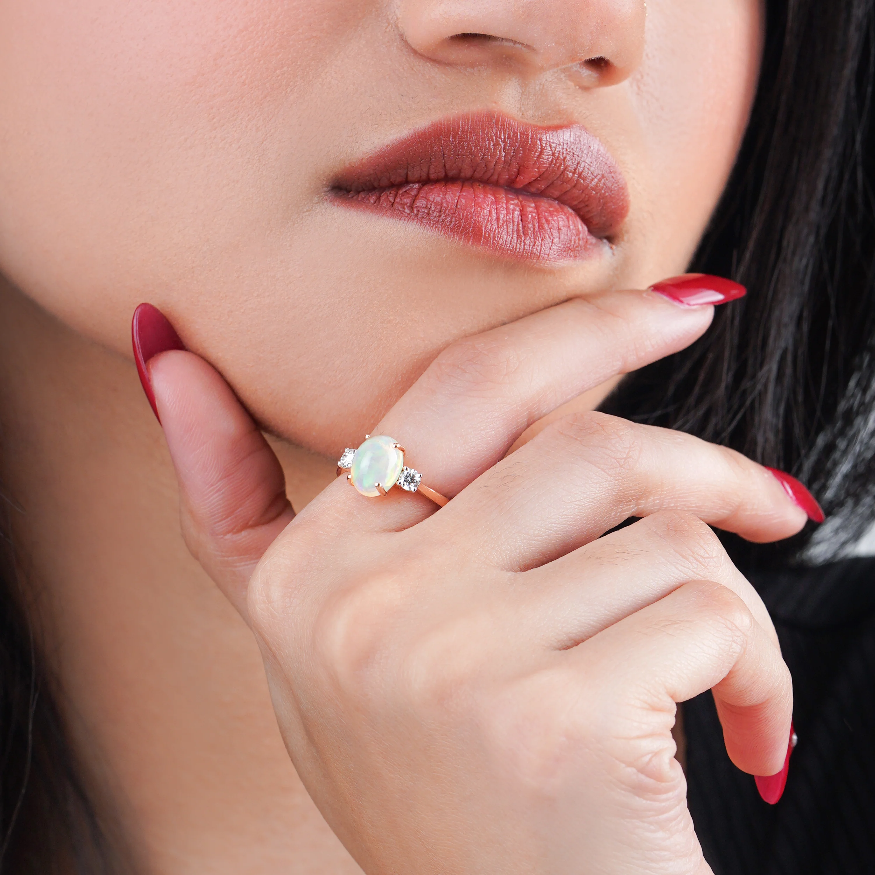 18k yellow gold ring decorated with Opal and natural diamonds | Colour classic collection - Image 2